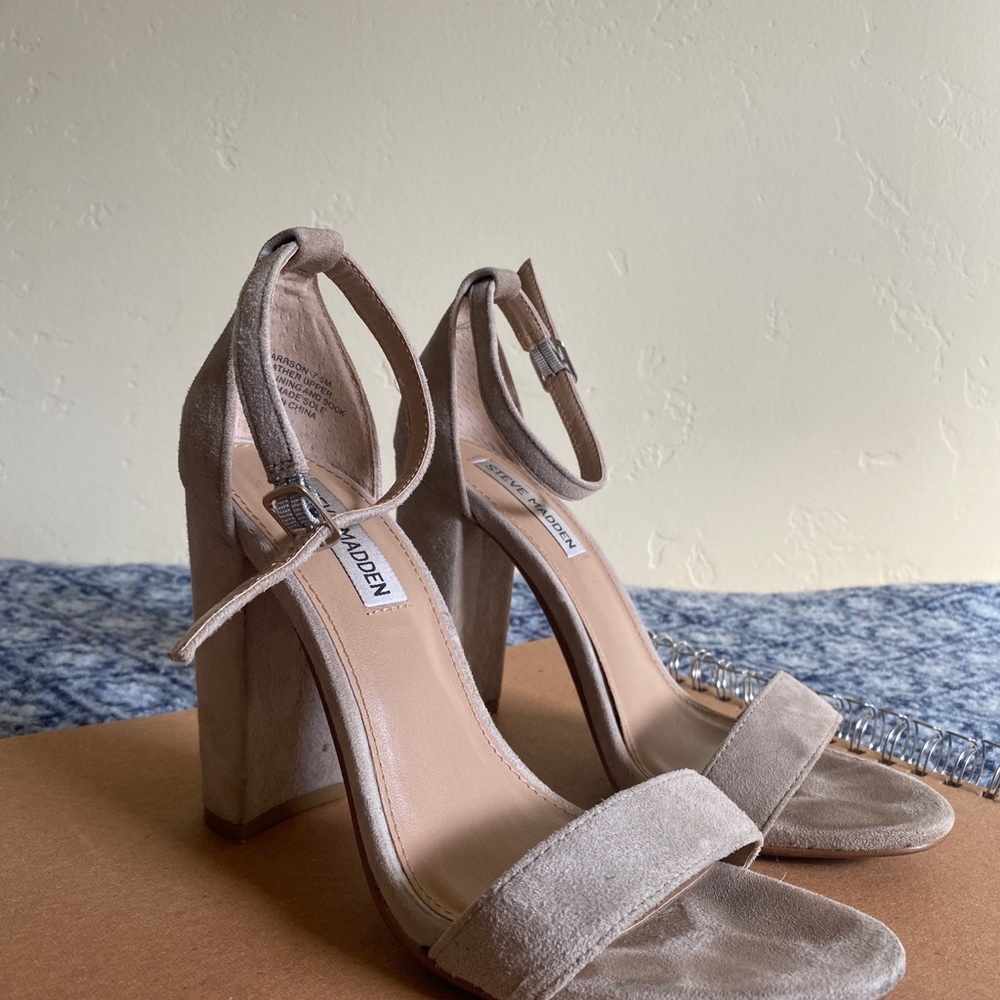 Steve Madden 7.5 cool beige heels